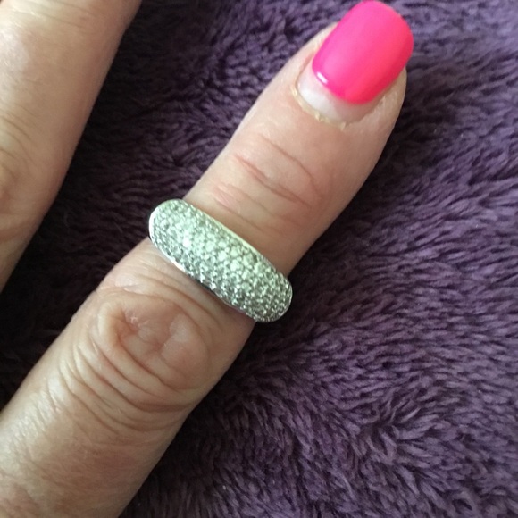 Vintage Solid 14Kt White gold 6 Row Natural Pave Diamonds Band Ring, 8 - Picture 13 of 15